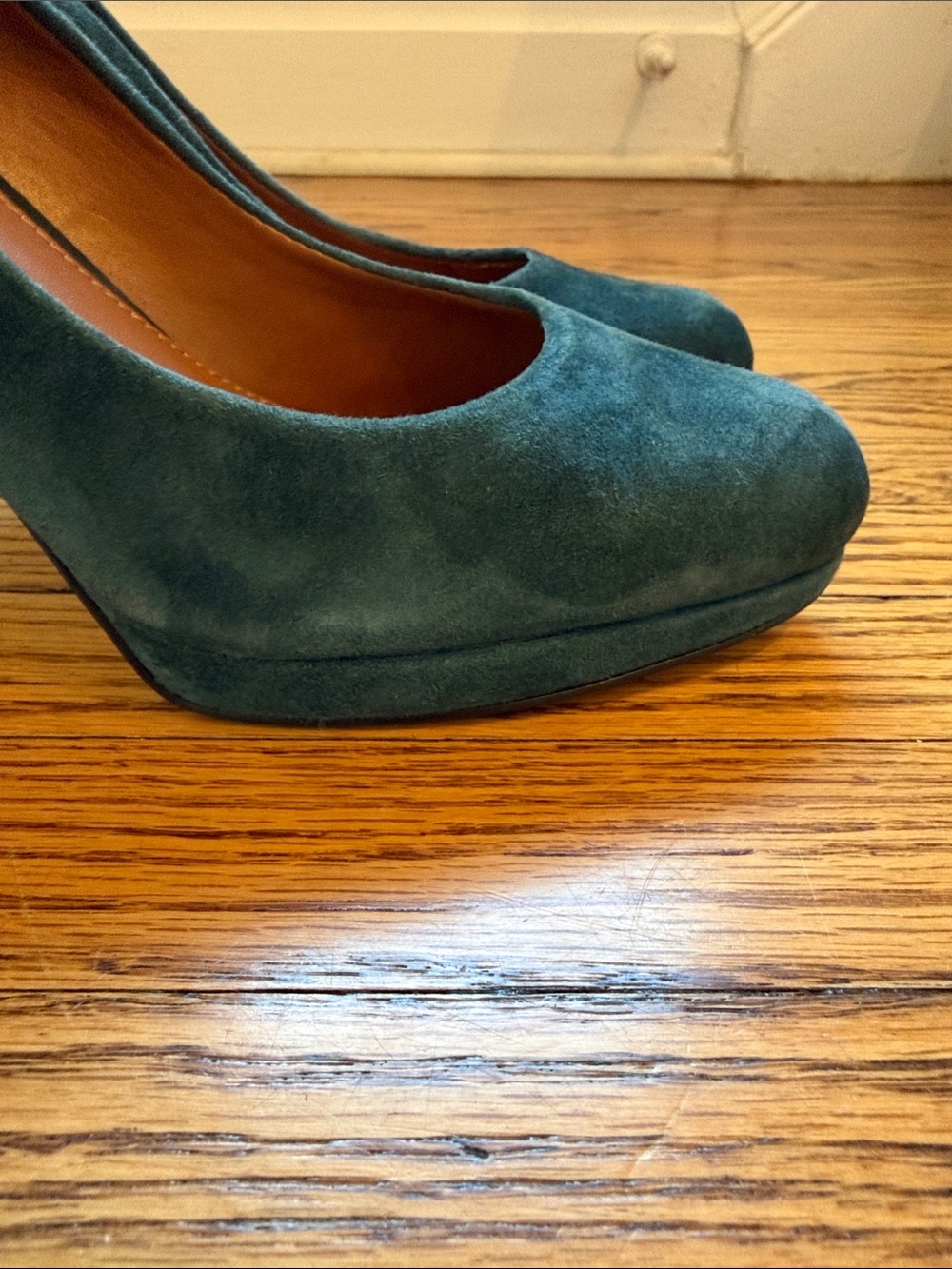 Banana Republic Teal Suede Pumps with low platform, size 8.5. Worn twice - Picture 9 of 11